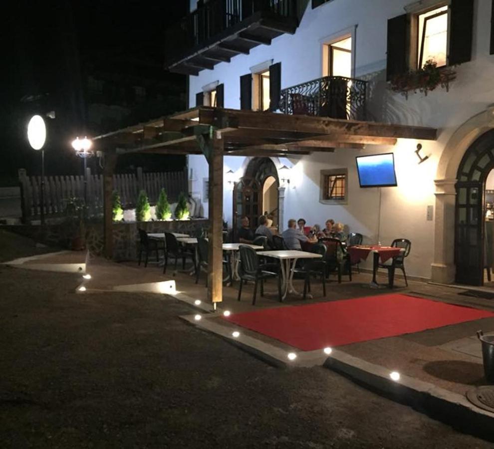 Villa Coronä Tenno Esterno foto